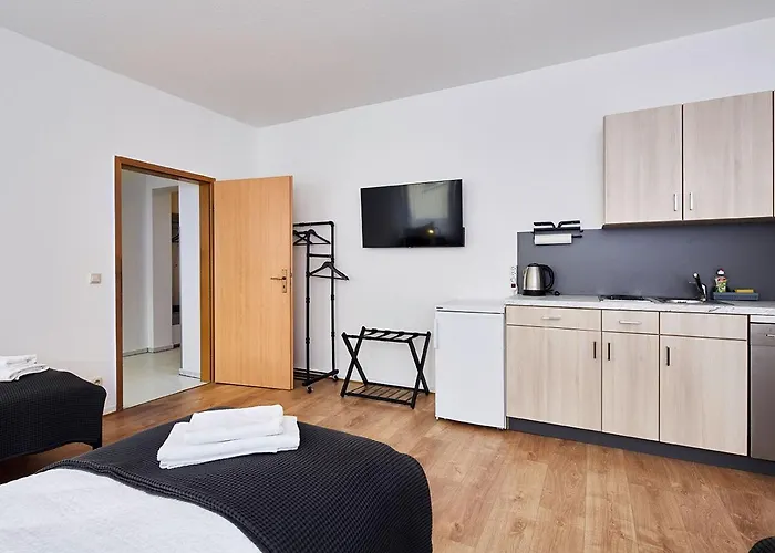 Lemon 1,apartment Im Kuenstlerviertel - Naehe Innenstadt Und Ubahn, 2 Zimmer, 3 Einzelbetten Und Ein Doppelbett דירה